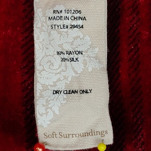 Soft Surroundings Blouse Size Large Red Festive Velvet Button Down - Picture 14 of 14